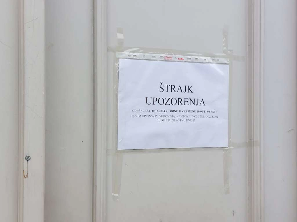 Službenici u oblasti pravosuđa u ZHŽ-u održali štrajk upozorenja